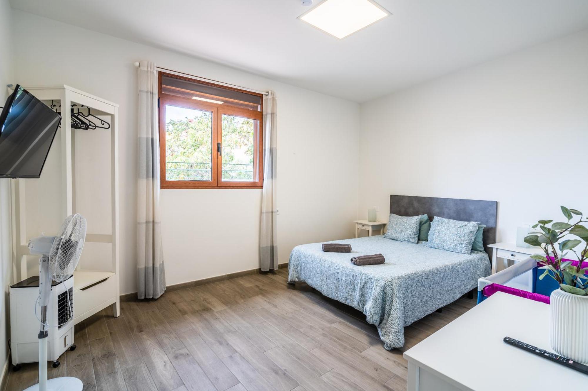 El Puente Holiday Home-Ii 8,1Kms Airport インヘニオ エクステリア 写真