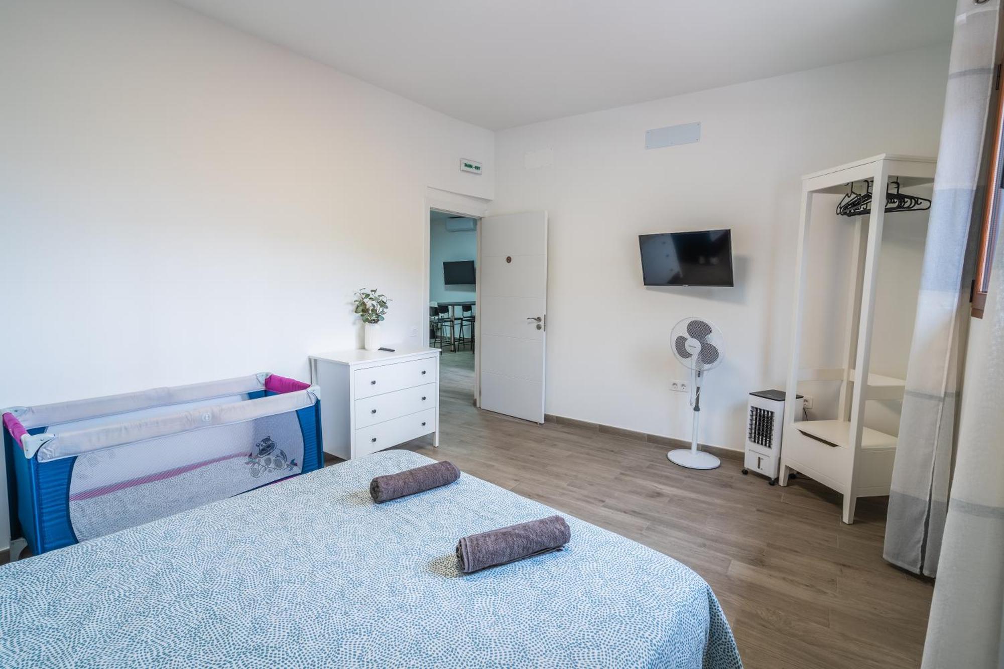 El Puente Holiday Home-Ii 8,1Kms Airport インヘニオ エクステリア 写真