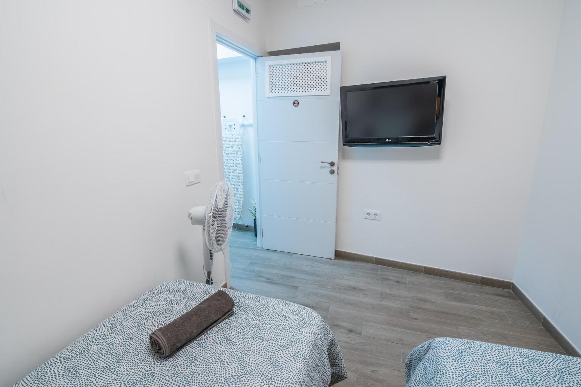 El Puente Holiday Home-Ii 8,1Kms Airport インヘニオ エクステリア 写真