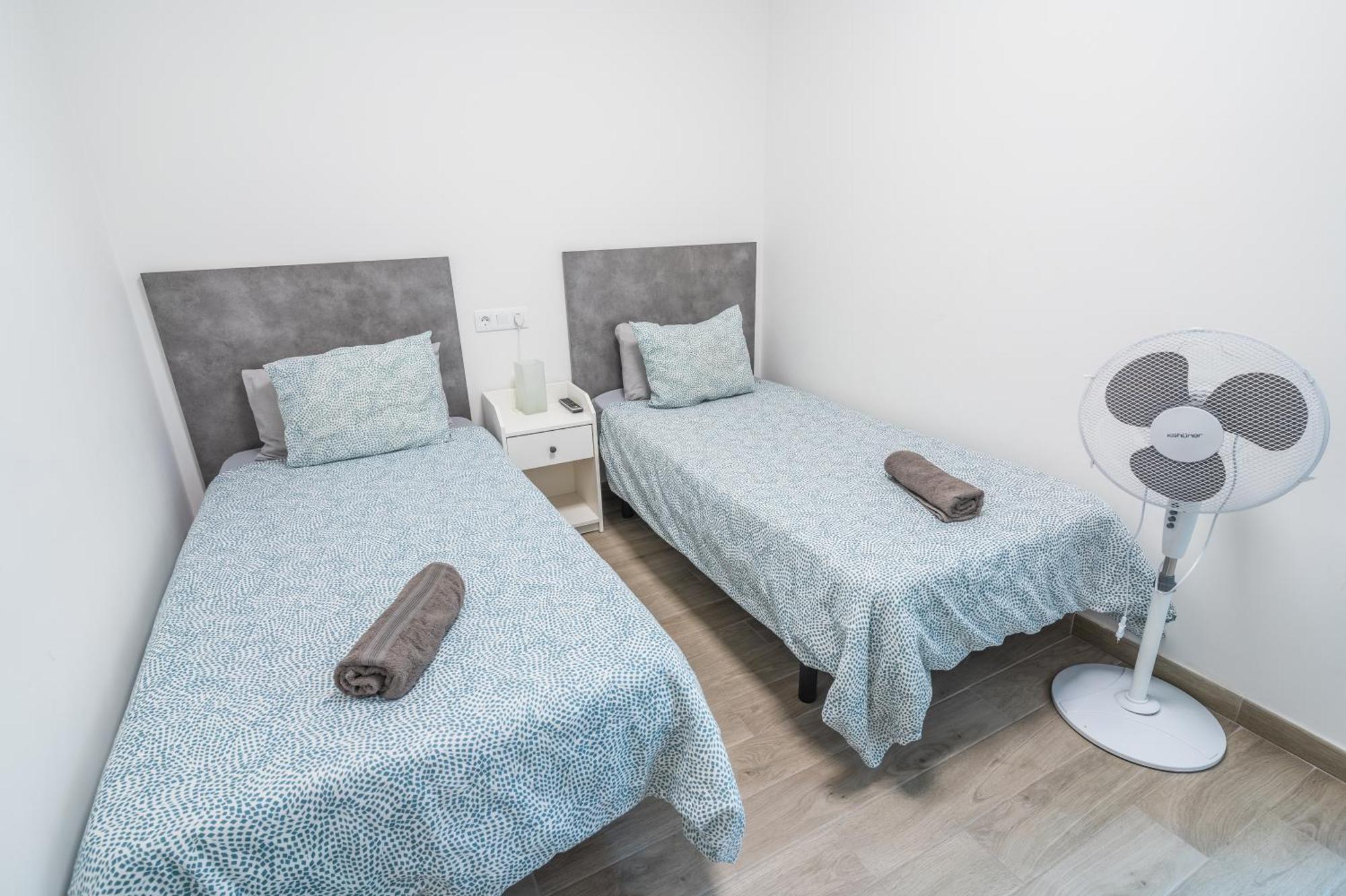 El Puente Holiday Home-Ii 8,1Kms Airport インヘニオ エクステリア 写真